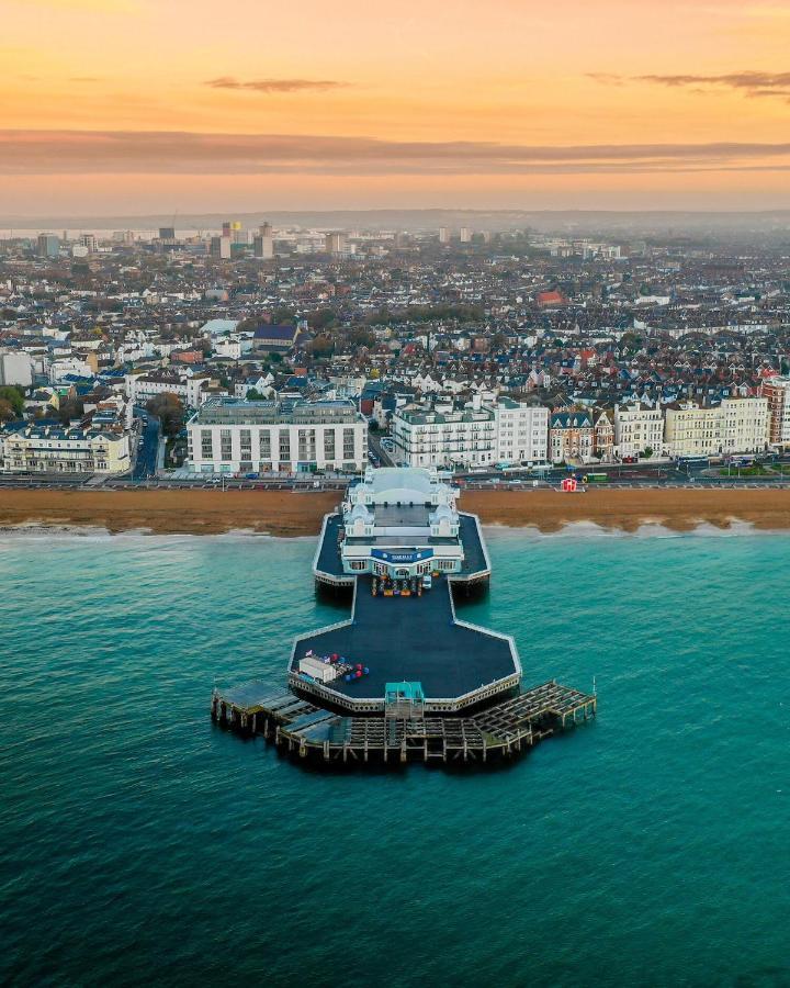 Southsea Royale James Bond 3 Bed Cool Penthouse, Seafront Parking Portsmouth Kültér fotó