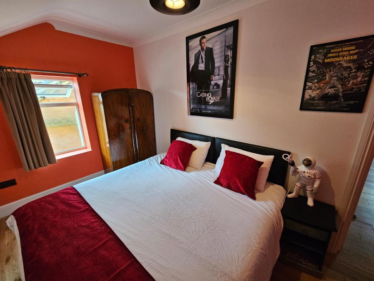 Southsea Royale James Bond 3 Bed Cool Penthouse, Seafront Parking Portsmouth Kültér fotó