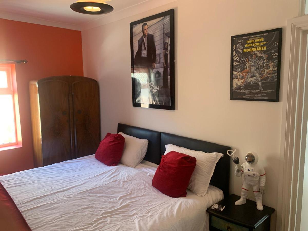 Southsea Royale James Bond 3 Bed Cool Penthouse, Seafront Parking Portsmouth Kültér fotó